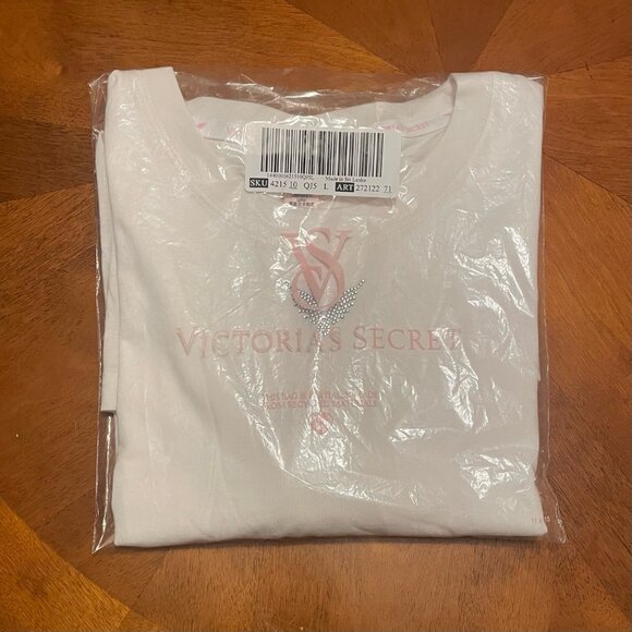 Angel Essentials Cotton Rhinestone Wings White Oversized Tee - NWT - Picture 3 of 6